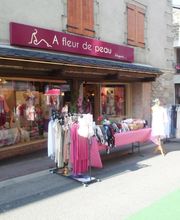A Fleur De Peau image 9