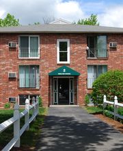 Highland Estates Apartments - A Red Oak Apartment Homes Community image 3