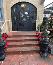 Yellow Brix Restaurant image 3