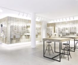VIU - Optiker & Brillengeschäft Bild 1