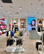 GUESS KIDS immagine 4