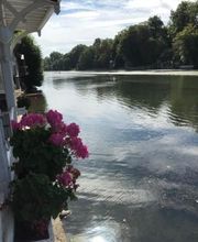 Le Pavillon Bleu image 12