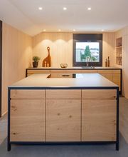 hirzelmoebel Schärer Schreinerei GmbH - Hüsler Nest Partner Bild 4