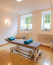 Physionell Julia Neelsen und Team Bild 6