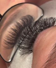 Lashes by Larissa Bild 9