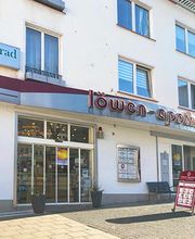 Aussenansicht der Löwen-Apotheke