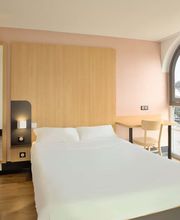 B&B HOTEL Dreux Centre image 14