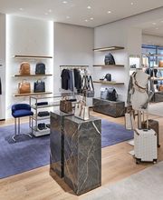 Michael Kors image 3