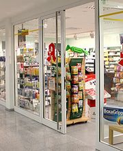 Aussenansicht der Apotheke im Gesundheitszentrum