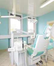 Dr. med. dent. Süssli Peter Bild 1