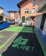 Ricarica in sicurezza in modalità ultra fast per tutti i veicoli elettrici. IPlanet