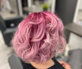 Lena‘s Haarstudio und Team Bild 2