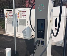 IPLANET Ricarica in sicurezza in modalità ultra fast per tutti i veicoli elettrici.