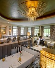 Das Sterne Restaurant direkt im Maritim Hotel Timmendorfer Strand glänzt durch seine luxuriöse Atmosphäre und köstlichen, einzigartigen Menüs.