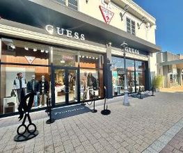 GUESS immagine 2