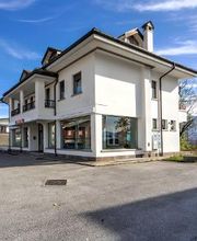 Studio Finstral Belluno - finestre, porte d'ingresso, pareti vetrate immagine 1