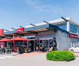 Junge Die Bäckerei. Bild 2