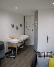 Bour Nadine image 2