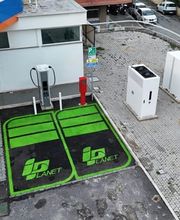 IPLANET Ricarica in sicurezza in modalità ultra fast per tutti i veicoli elettrici.