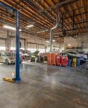 Crash Champions Collision Repair Grady Way image 12