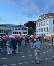 SwissAllSecurity ist ein renommiertes Sicherheitsunternehmen in der Schweiz, das professionelle Sicherheitslösungen und -dienstleistungen anbietet, darunter Objektschutz, Überwachung, Personenschutz und Sicherheitsberatung für Privatpersonen und Unternehmen.