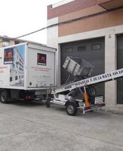 mudanzas-f-de-la-mata-camion-elevador-04.jpg