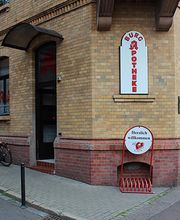 Aussenansicht der Burg-Apotheke