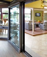 Blick aus dem Wintergarten, Wohnwintergarten, Ausstellungsräume