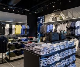 Calvin Klein Outlet immagine 5
