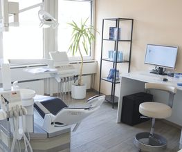 Dr. med. dent. Rohde Luzius Bild 9