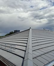 Dacheindeckung- während der laufenden Arbeit