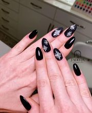 J'adeqa Nails Pedicure Lashes Bild 1