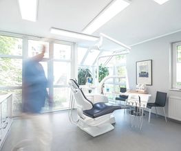 dr. med. dent. Magnus Bode & Dr. Frank Vormelker Bild 5