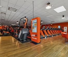 Basic-Fit 24/7 image 7
