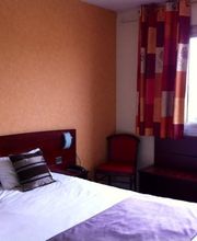 LOGIS HOTEL SAINT JACQUES image 4