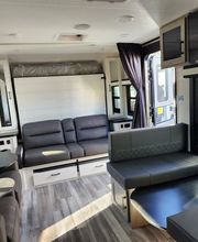 Interstate RV Sales & Service Inc. image 4
