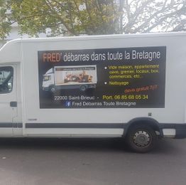 Fred débarras dans toute la Bretagne