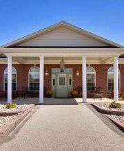 Teal Lake Senior Living image 6