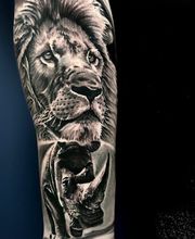 Bloody Dogs Tattoo & Piercing Siegburg Inh. Robert Pongrácz Bild 6