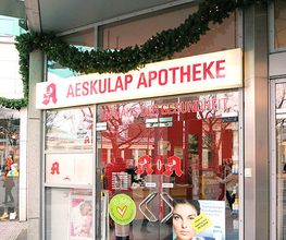 Aussenansicht der Aeskulap Apotheke