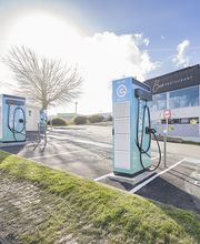 EVzen Station de recharge Langueux - JMT
