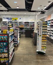 innenraum-amavita-apotheke-pratteln