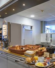 B&B HOTEL Nîmes Centre Arènes image 7