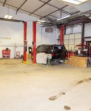 Crash Champions Collision Repair Parker image 11