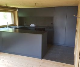 N.N. La Petite Menuiserie SA Bild 2