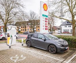 Shell Recharge Charging Station Bild 1