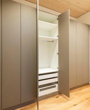 Topla Laden- und Inneneinrichtungs AG Bild 4