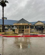 Platinum Inn Pasadena / Deer Park Area image 7