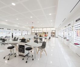Opticien TAVERS Optical Center image 5