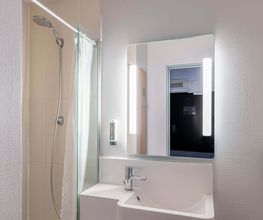 B&B HOTEL Bordeaux Lormont image 8
